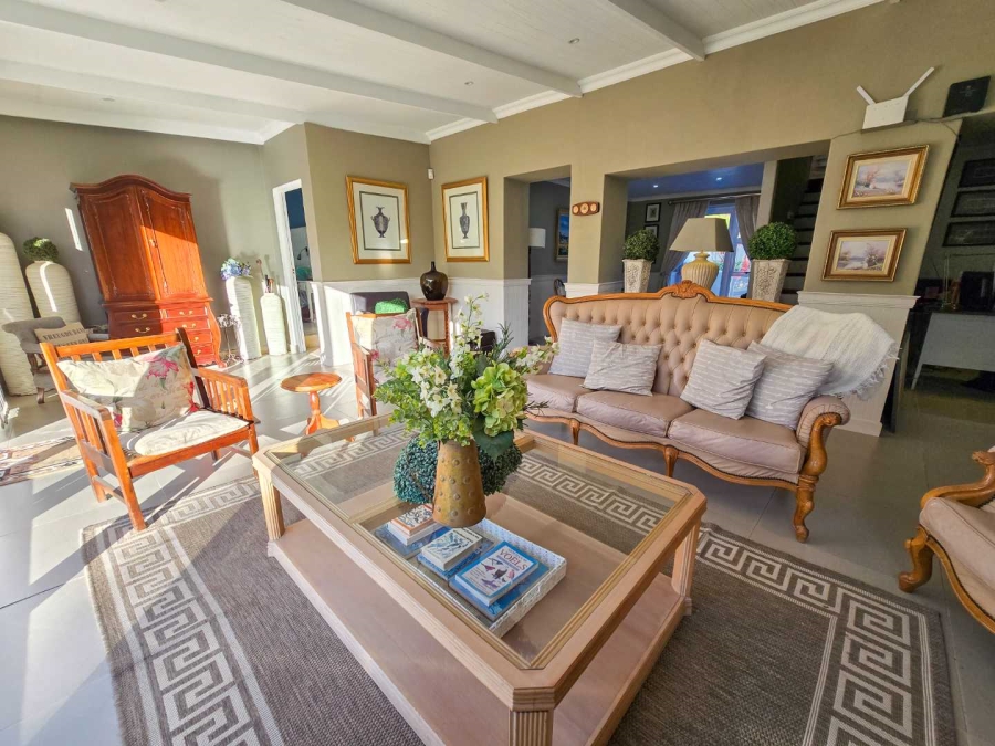 3 Bedroom Property for Sale in Stilbaai Western Cape